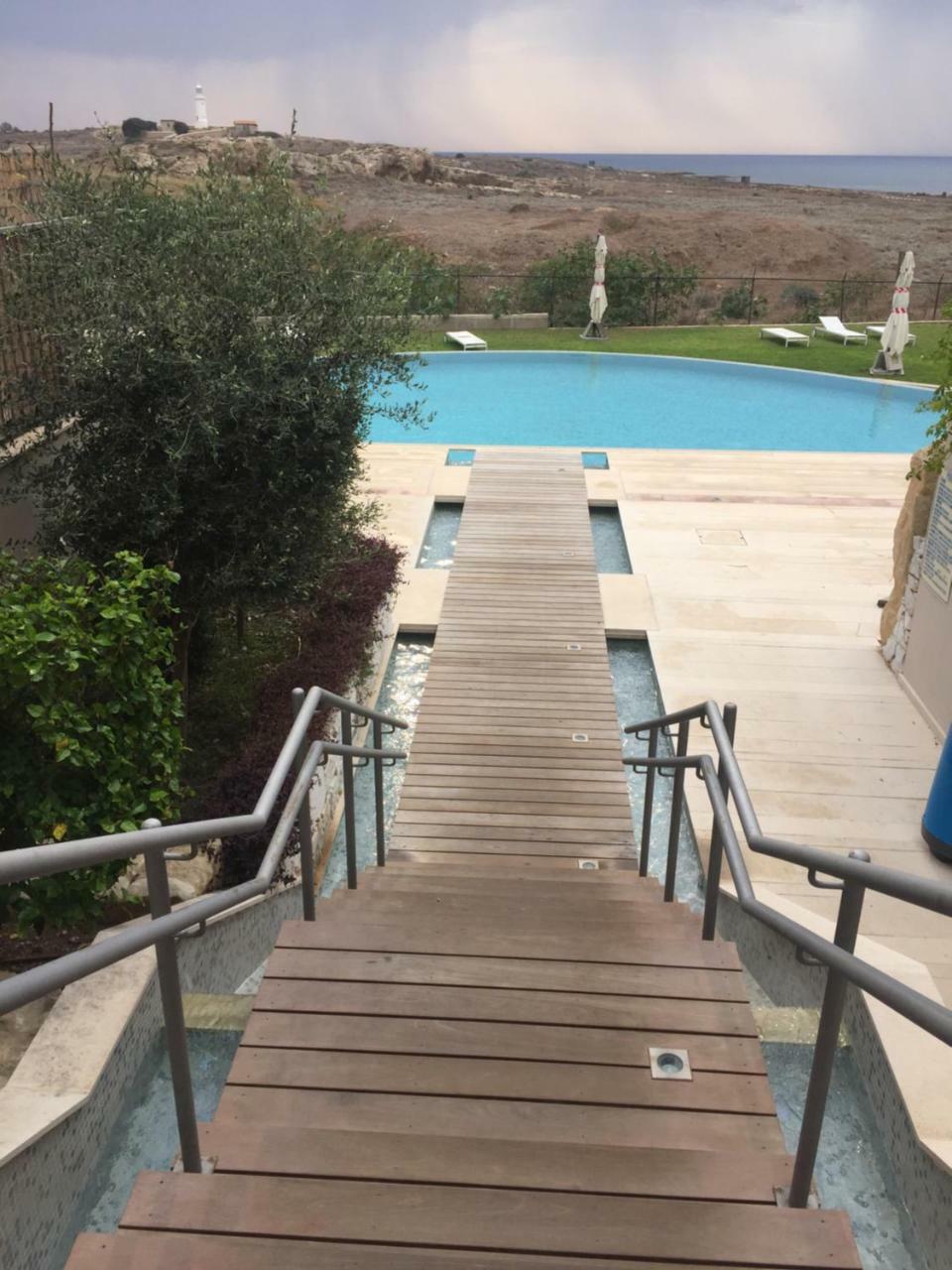 Lingna Luxury Apartment Lighthouse Paphos Exterior photo